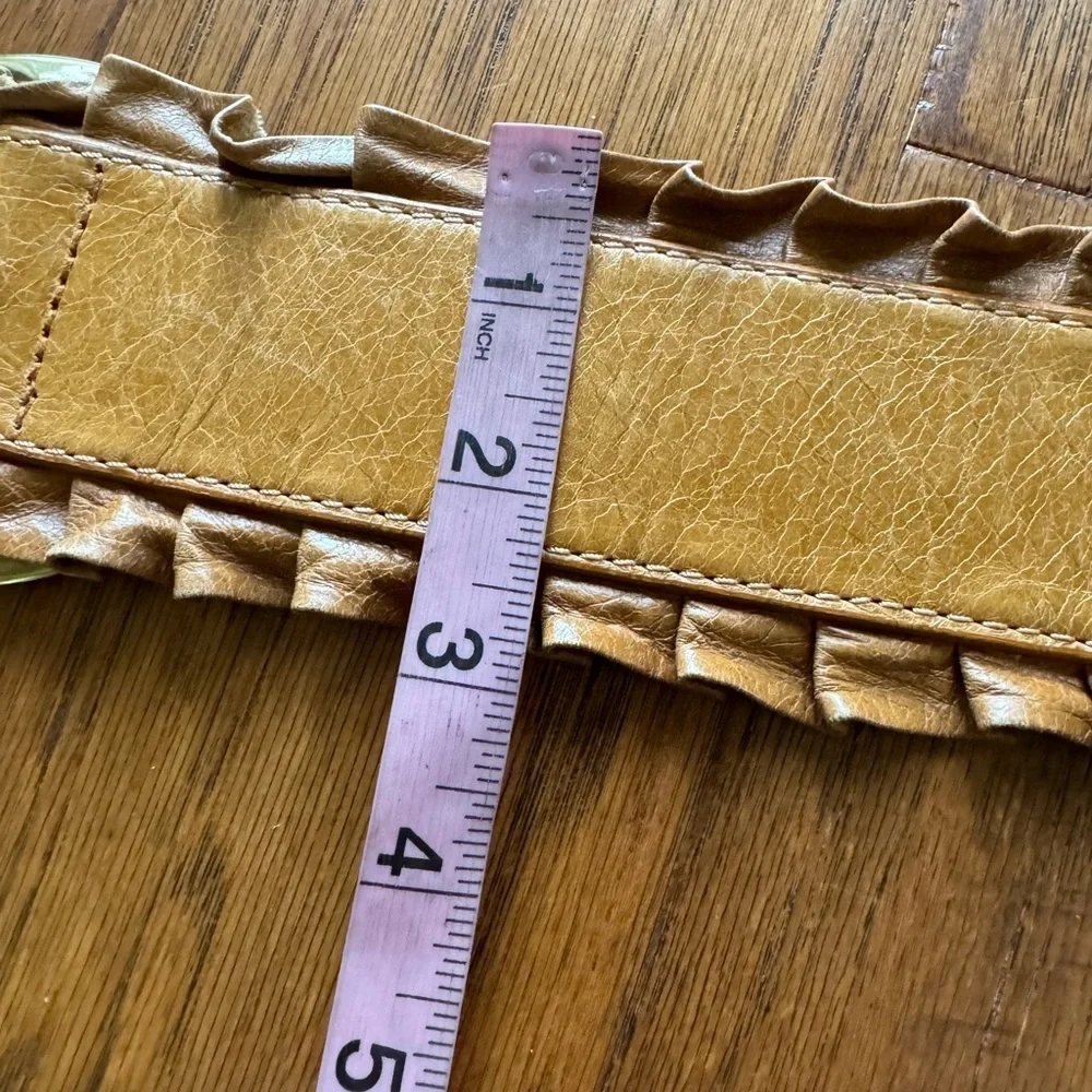 Spirit by Coldwater Creek Leather Ruffle Belt‎